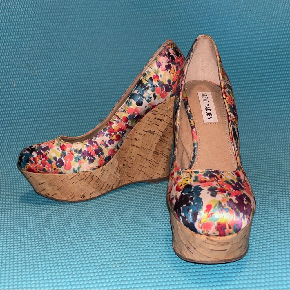 Steve Madden wedges